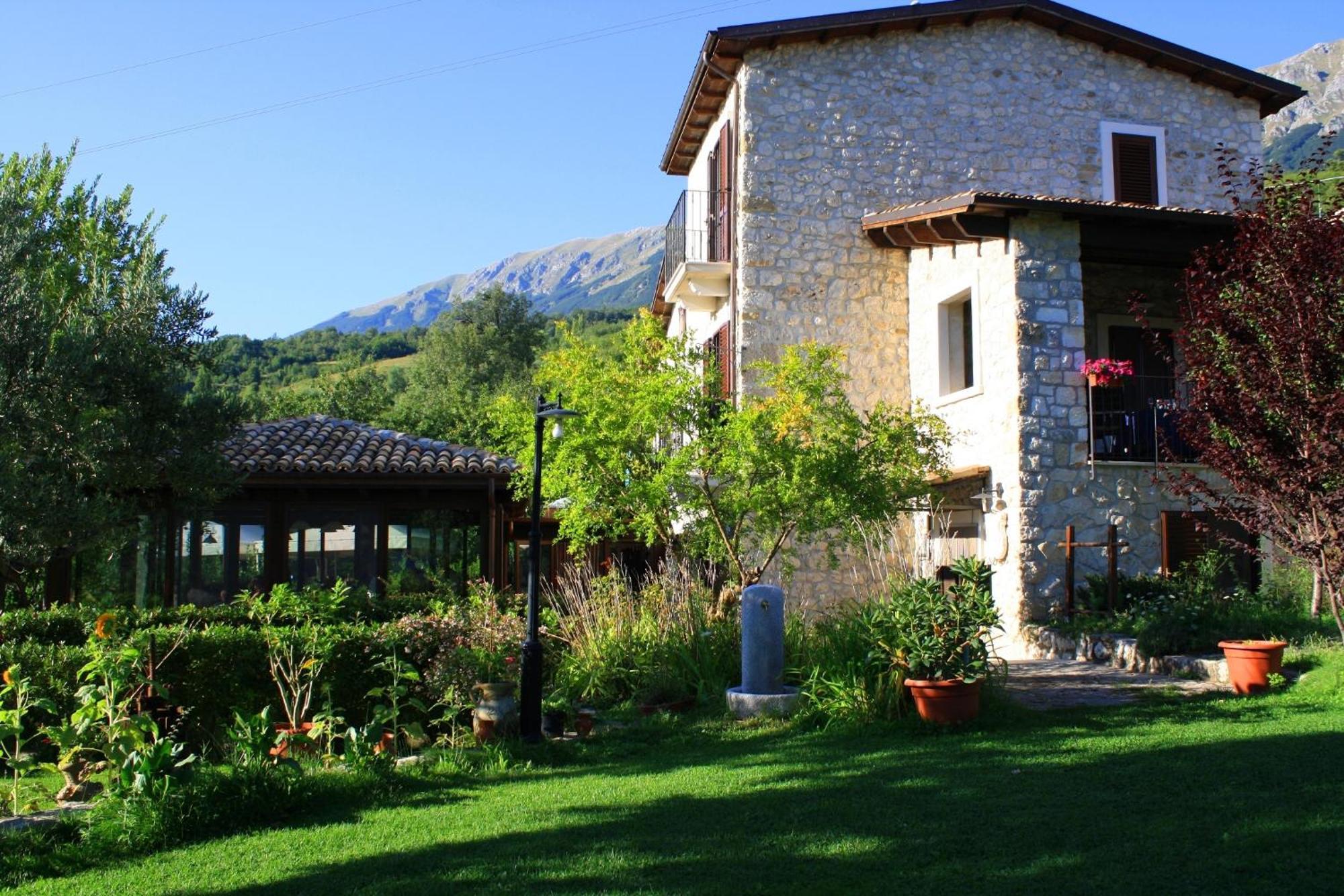 Locanda Del Barone Caramanico Terme Exterior foto