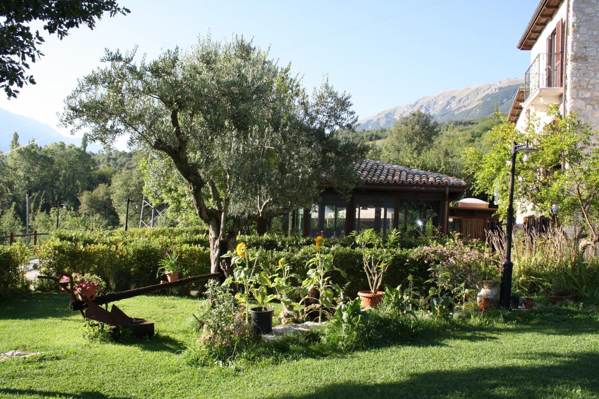 Locanda Del Barone Caramanico Terme Exterior foto
